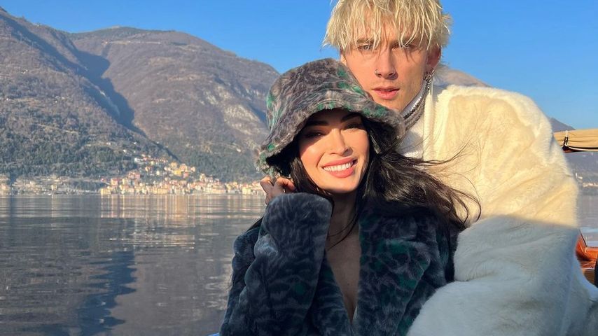 Megan Fox und Machine Gun Kelly Arm in Arm