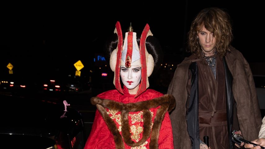 Megan Fox und Machine Gun Kelly bei Kendall Jenners Halloween-Party 2024