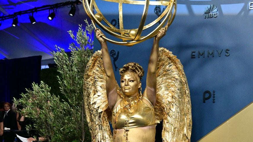 Megan Stalter bei den 78. Primetime Emmy Awards in Los Angeles