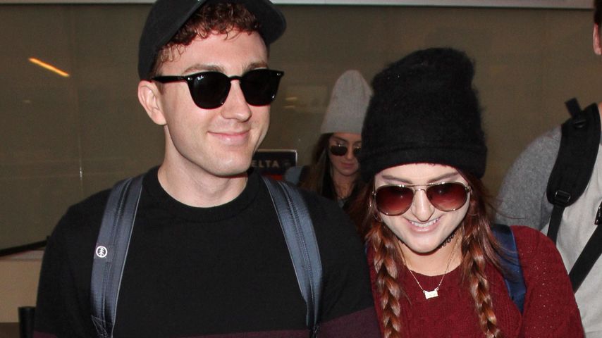 Stolz auf Red Carpet: Meghan Trainor zeigt Verlobungs-Ring