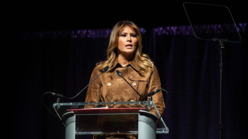 Übel ausgebuht: Melania Trump blamiert sich auf Bühne