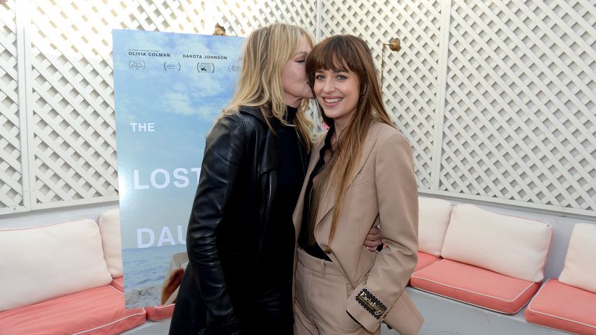 Dakota Johnsons Mutter will Beziehung mit Chris retten