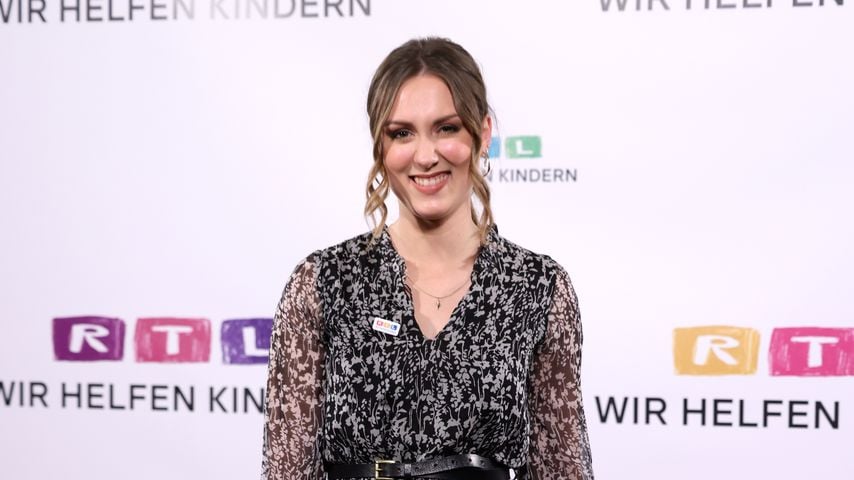 RTL-Wetterfee Melanie Haselhoff feiert winterliche Hochzeit