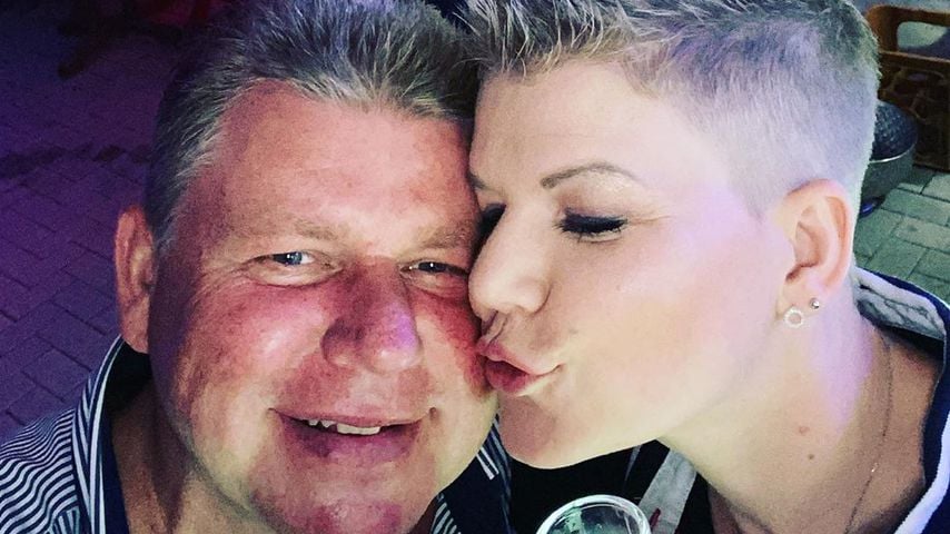 Was sagt Melanie Müllers Vater zu ihrer Promi-BB-Glatze?