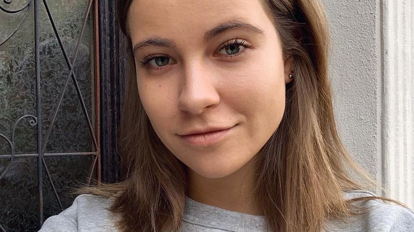 Schock-Bild! YouTube-Melina Sophie liegt im Krankenwagen