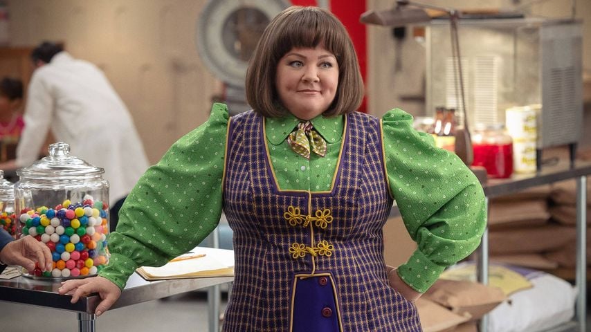 Melissa McCarthy in "Unfrosted"