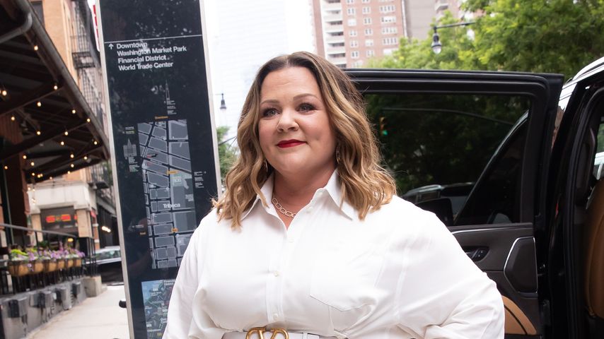 Wow! Melissa McCarthy bezaubert in New York in weißer Robe