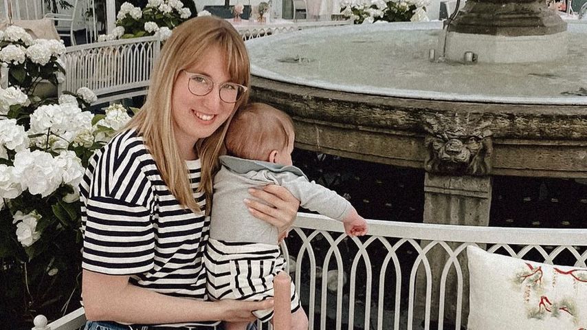 Melissa mit ihrem Sohn im September 2021 in Hamburg