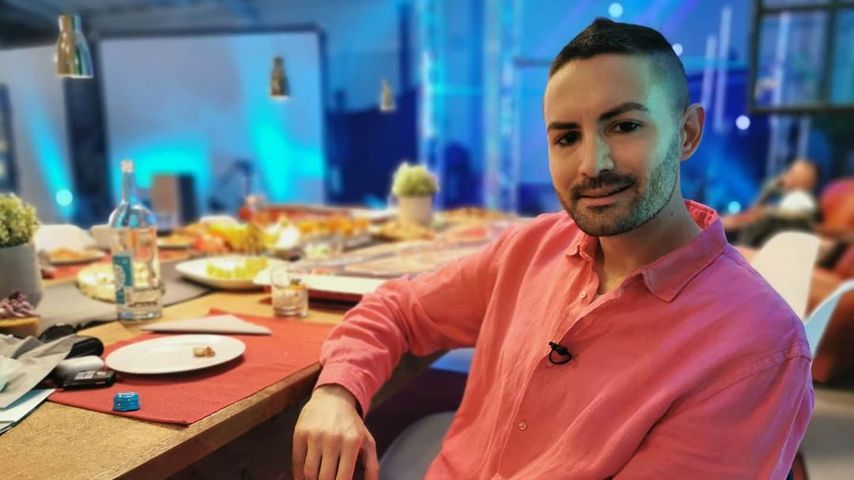 Menderes, TV-Bekanntheit