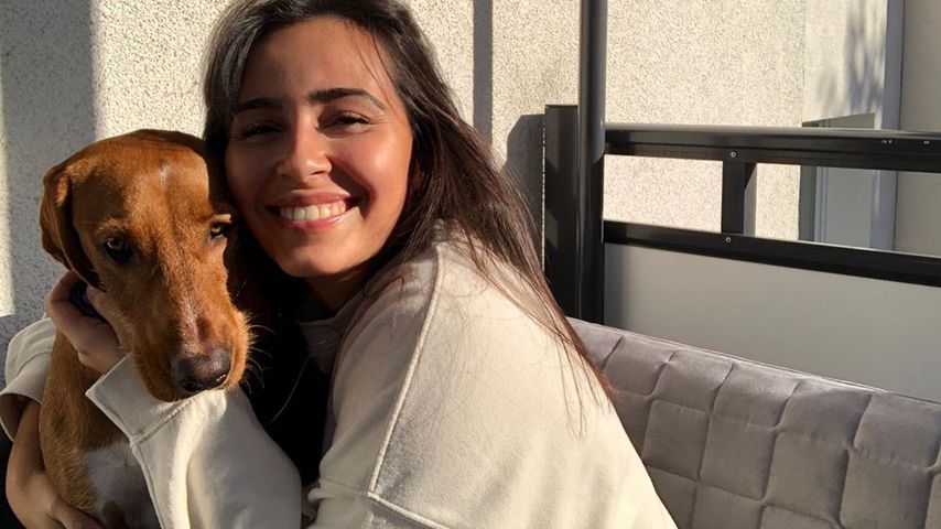 Meryem Martin mit ihrem Hund