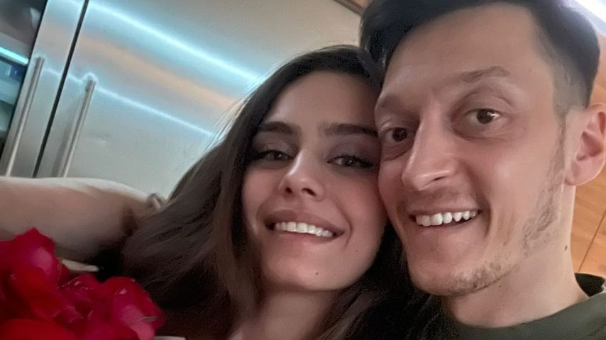 "Liebe meines Lebens": Mesut Özil gratuliert seiner Liebsten