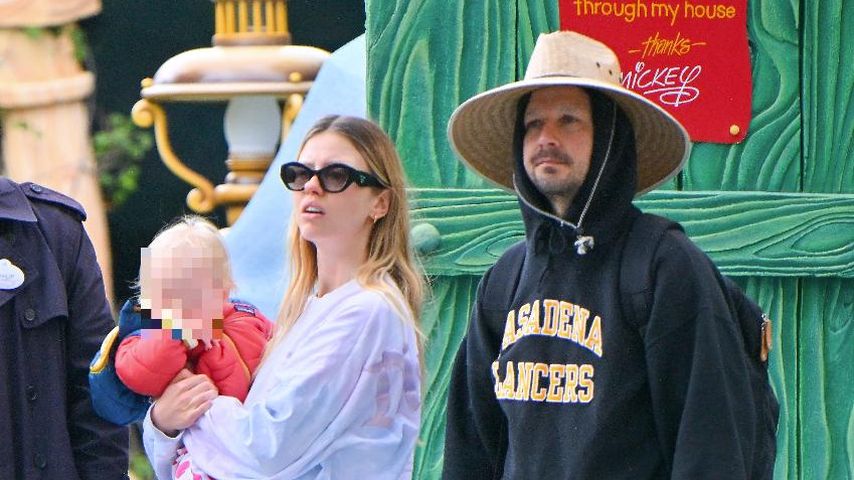 Mia Goth, Shia LaBeouf und ihre Tochter Isabel im März 2023