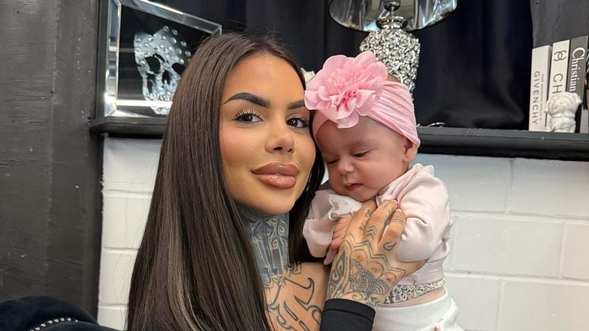 Mia Madisson mit ihrer Tochter, Mai 2025