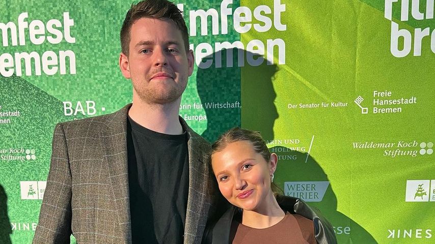 UK-Serienstar Mia McKenna-Bruce erwartet ihr erstes Kind!