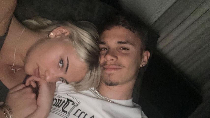 Mia Regan und Romeo Beckham im März 2023