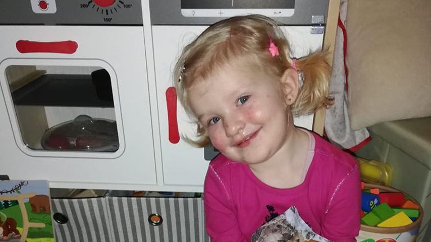 Zuckersüß: Hier präsentiert Mia Rose Müller ihre Plätzchen
