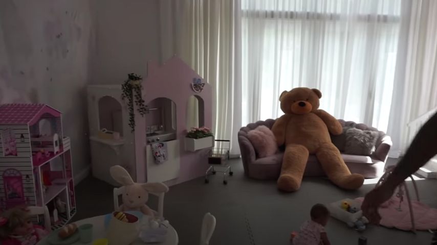 Mia und Kyla Harrisons Spielzimmer