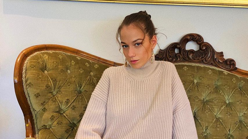 Mia Wehrmann, Model