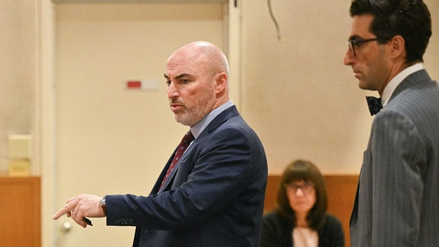 Michael Goldstein spricht bei der Anklageverlesung im DUI-Verfahren gegen Britney Spears am Superior Court in Ventura, Kalifornien