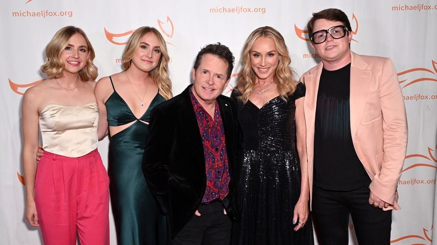 Michael J. Fox mit seiner Frau Tracy und seinen Kindern im Oktober 2022