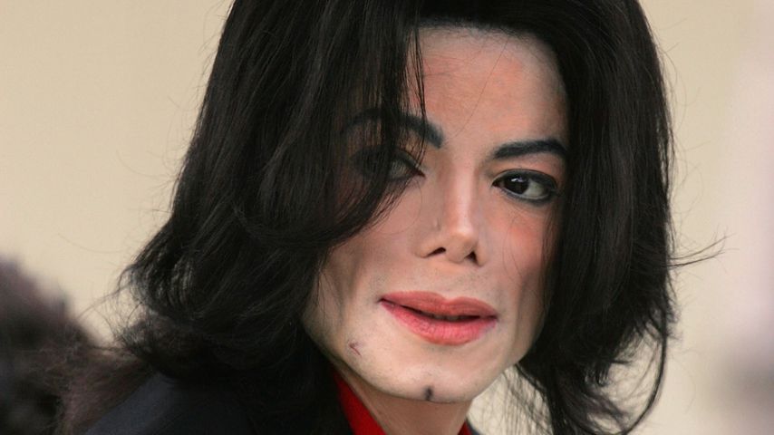 Michael Jackson im März 2005 in Santa Maria