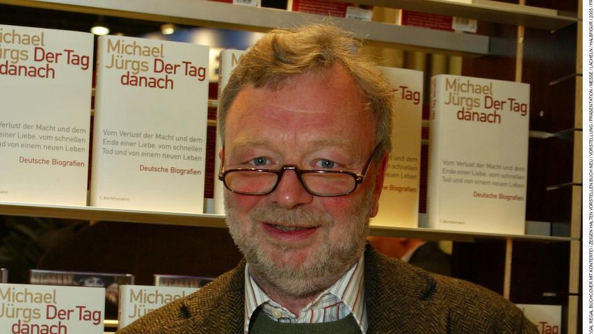 Michael Jürgs mit seinem Buch "Der Tag danach"