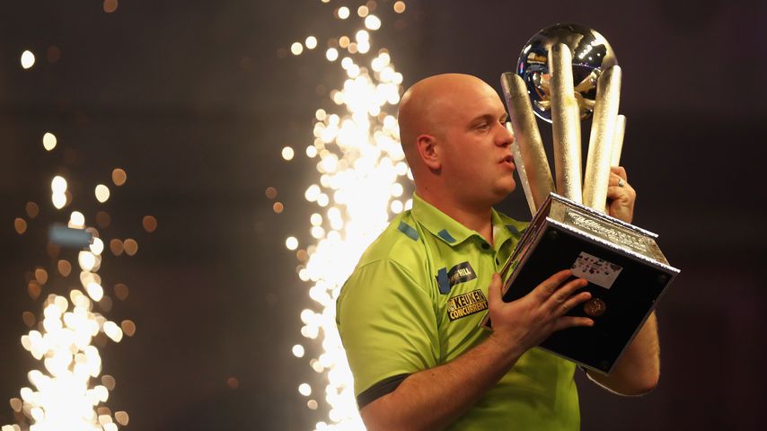 Die Stars der Darts-WM: So wunderschön sehen ihre Frauen aus