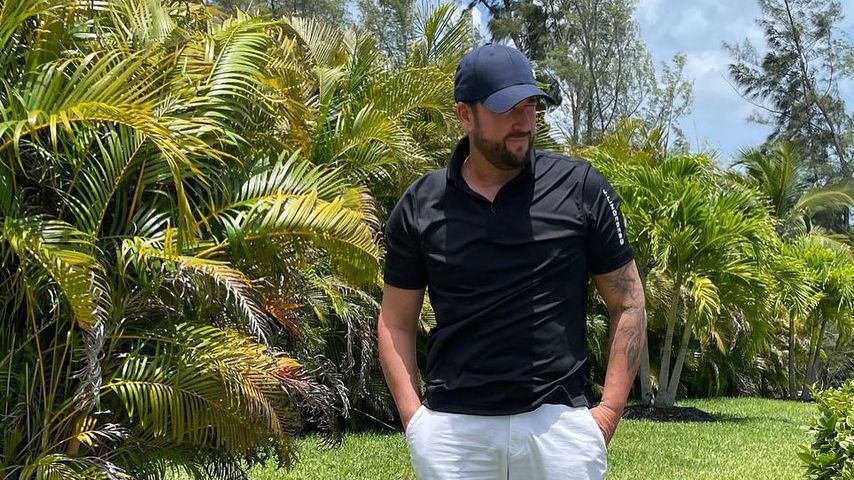 Seltenheitswert: Michael Wendler posiert für Ganzkörperfoto
