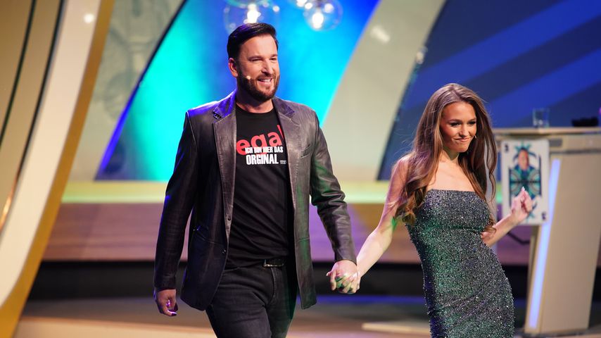 Michael Wendler und Laura Müller bei "Pocher vs. Wendler – Schluss mit lustig!" im März 2020