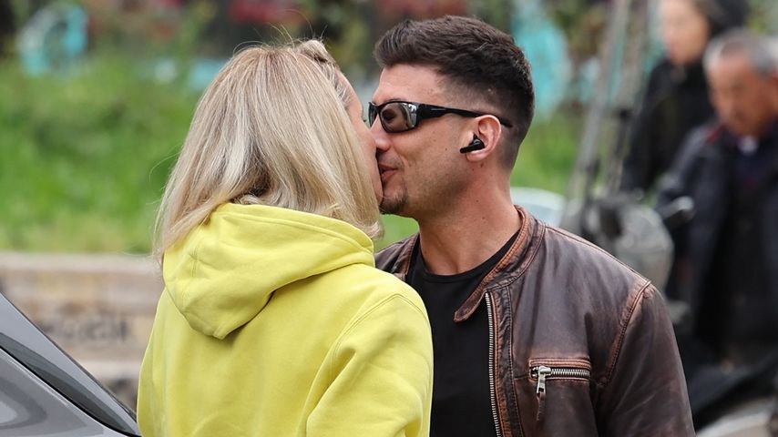 Neue Kussfotos: Michelle Hunziker turtelt mit ihrem Lover!