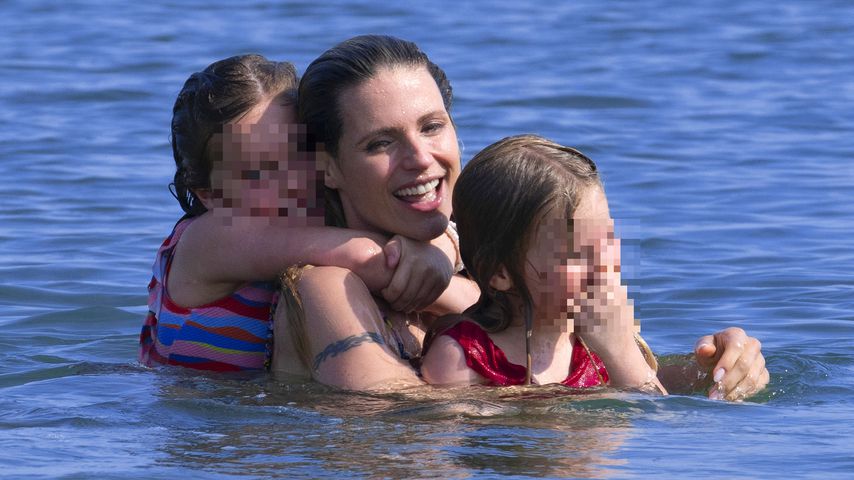 Michelle Hunziker mit ihren Töchtern Sole und Celeste im Juni 2021