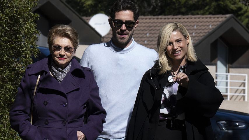 Michelle Hunziker mit ihrer Mutter Ineke und Tommaso Zorzi in Lugano