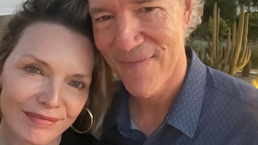 30. Hochzeitstag: Michelle Pfeiffer teilt süßes Pärchenfoto