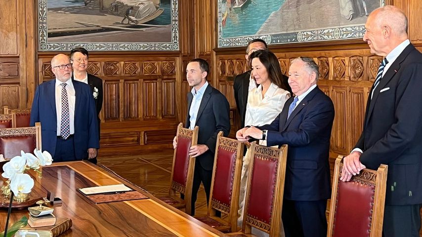 Michelle Yeoh, Jean Todt und ihre Gäste während ihrer Hochzeit