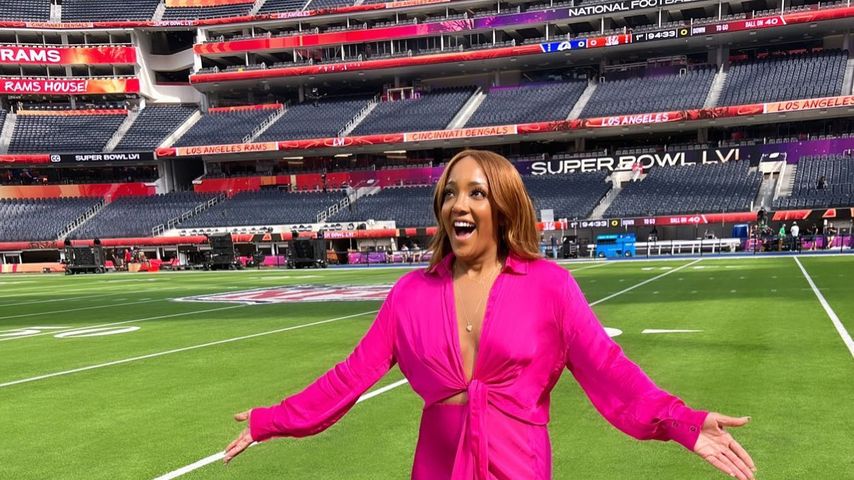 Mickey Guyton im Stadion des 56. Super Bowls im Februar 2022