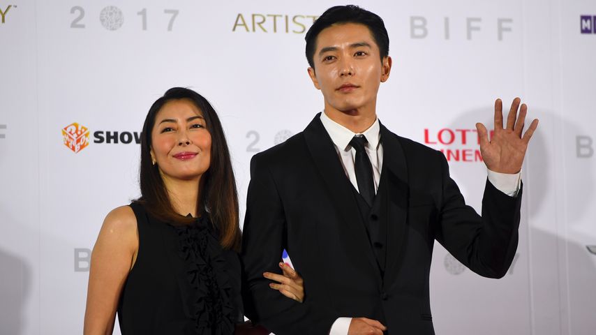 Miho Nakayama mit dem koreanischen Schauspieler Kim Jae-Uck