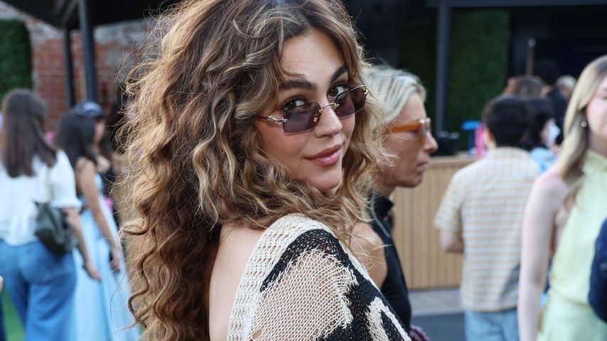 Mika Abdalla verrät Trick hinter ihren "Off Campus"-Locken