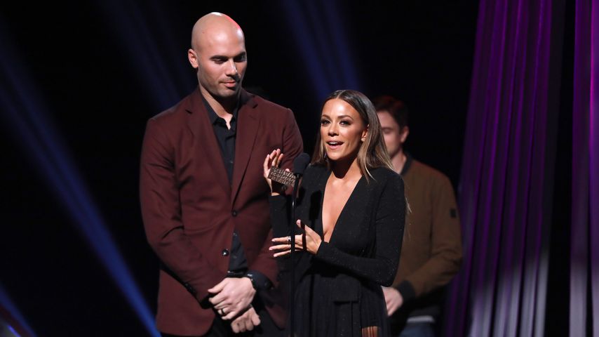 Mike Caussin und Jana Kramer bei den iHeartRadio Podcast Awards, 2019