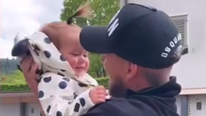 Mike Heiter mit seiner Tochter Aylen, April 2020