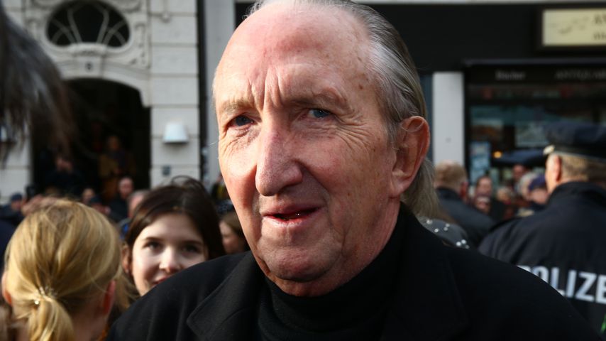 Mike Krüger bei Jan Fedders Trauerfeier