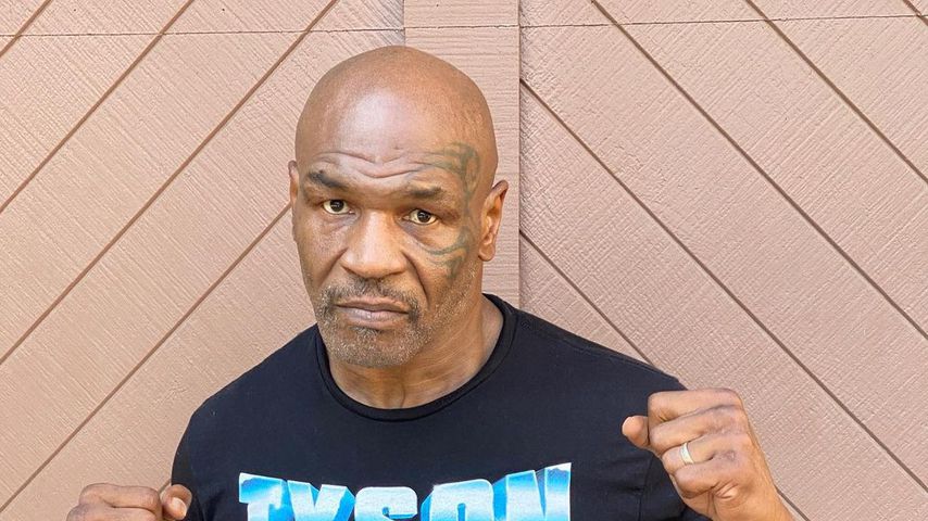 Mike Tyson, Boxprofi