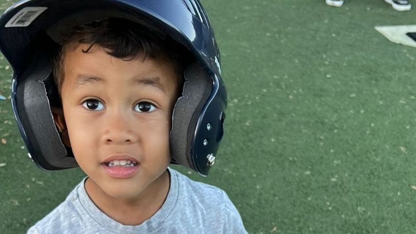 Miles Theodore Stephens bei seinem ersten T-Ball-Training