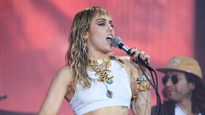 Halsey sicher: Mileys "Black Mirror"-Folge handelt von ihr!