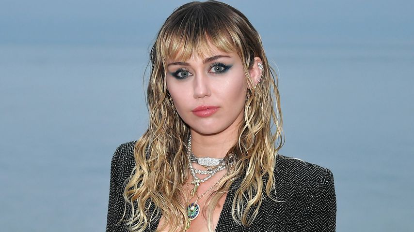 Miley Cyrus bei der Saint Laurent Fashionshow in Malibu im Juni 2019