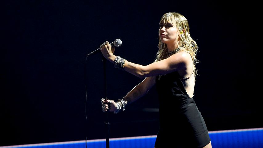 Miley Cyrus, Sängerin