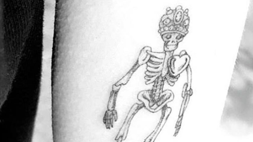 Miley Cyrus' Skelett-Tattoo