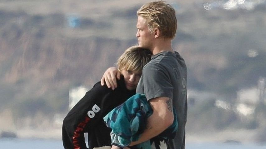 Miley Cyrus und Cody Simpson, Januar 2020