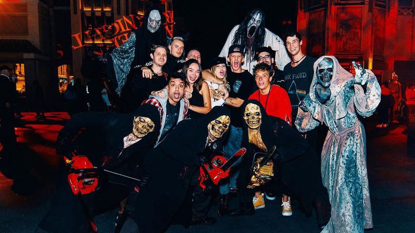 Miley Cyrus und Cody Simpson bei den Universal Studios Halloween Horror Nights, Oktober 2019