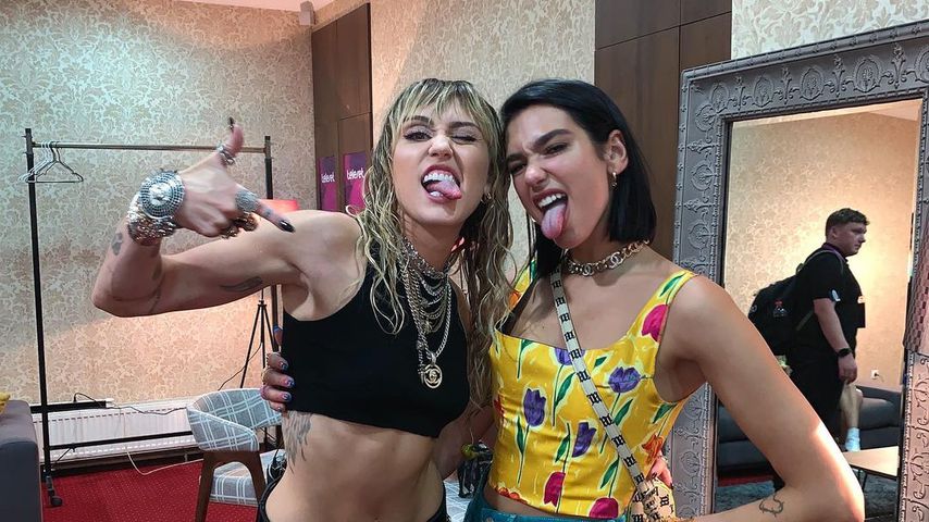 Miley Cyrus und Dua Lipa im August 2019