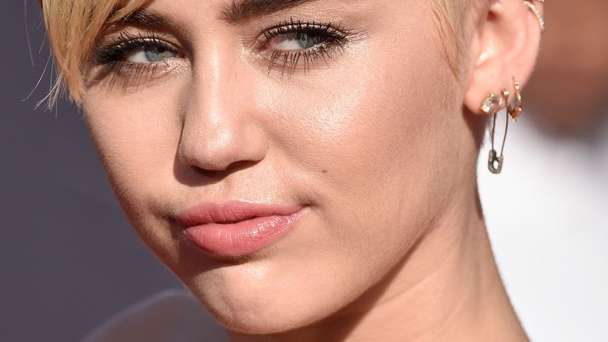 Kunst-Freiheit! Miley Cyrus kämpft in der Dom Rep